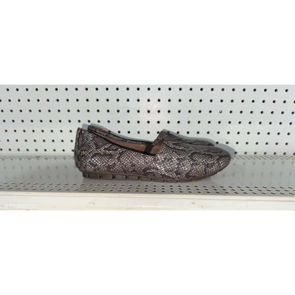 Born Sebra Womens Leather Slip On Casual Flats Loafers Shoes Size 9 M Snakeskin - Picture 1 of 8
